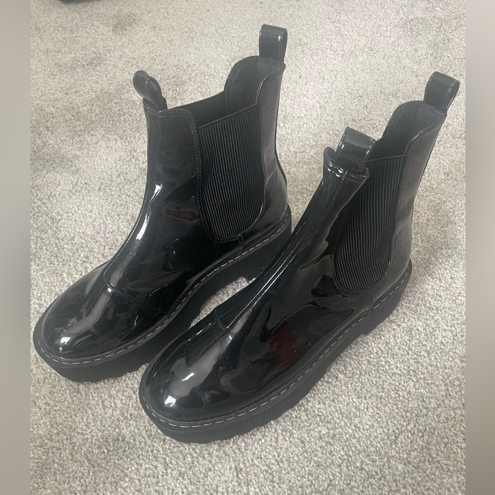 H&M Chunky Chelsea Boot